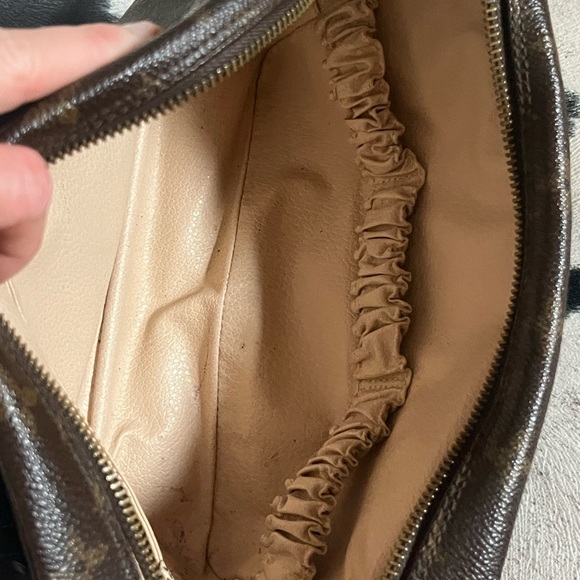 Louis Vuitton Trousse Monogram Cosmetic Bag - Picture 9 of 16